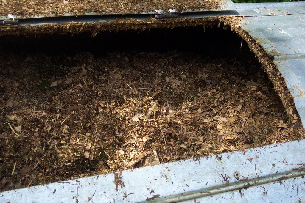 compost-in-tumbler